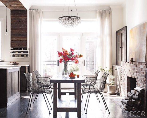 04-keri-russell-dining-room